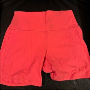 LIPGLOSS LULU ALIGN SHORTS 6 INCH